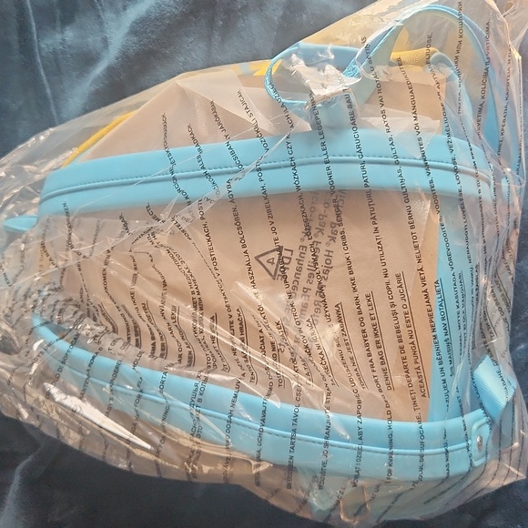 Wolverine loungefly - Picture 2 of 9